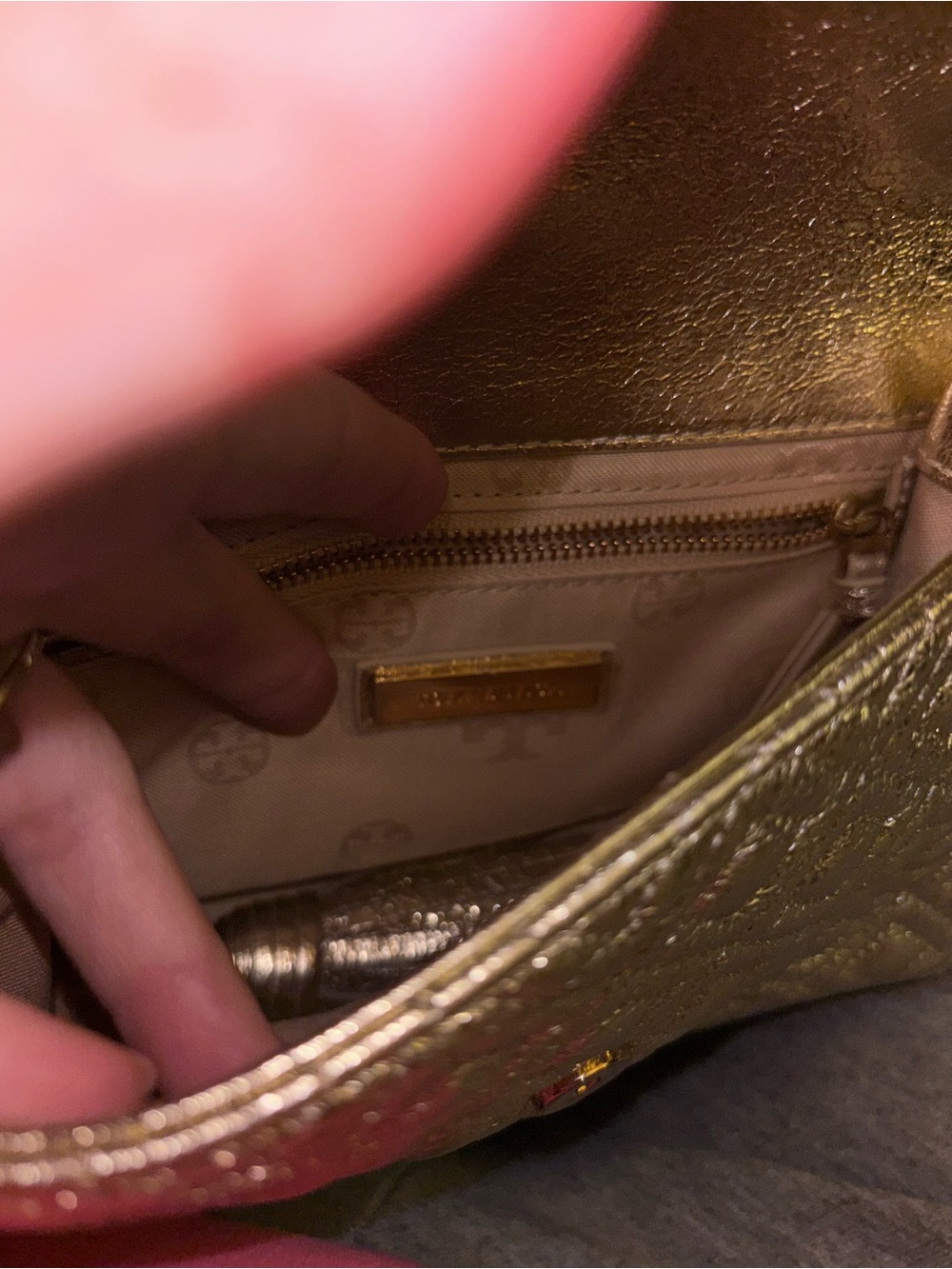 Gold Tory Burch quilted Fleming bag - Picture 2 of 2